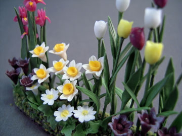 ab8218s 1/2" scale tulip garden flowers ab8218s 1/2" scale tulip garden flowers