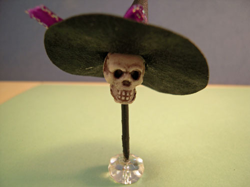 Creepy Witch's Hat Stand With Halloween Hat 1:12 Scale Creepy Witch's Hat Stand With Halloween Hat 1:12 Scale
