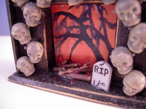 Black Halloween Fireplace by Cindy's Minis 1:24 scale Black Halloween Fireplace by Cindy's Minis 1:24 scale