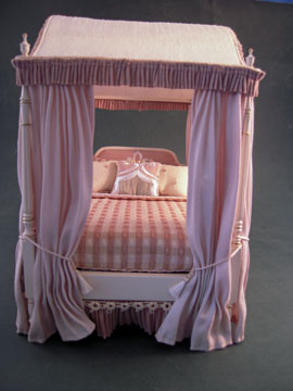 dlm01 1" scale dressed bespaq canopy bed