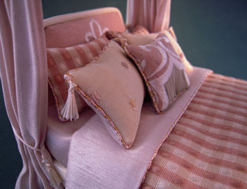 Details about   Miniature dollhouse Bedspread Comforter blanket with 2 Pillows 1:12 scale* rags