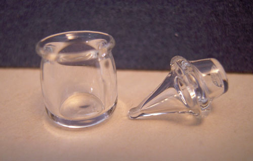 Bright deLights Clear Glass Gallon Jar With Lid 1:24 scale Bright deLights Clear Glass Gallon Jar With Lid 1:24 scale