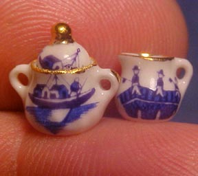 1:24 Blue Willow Cream and Sugar A Woman's Touch 1:24 Blue Willow Cream and Sugar A Woman's Touch