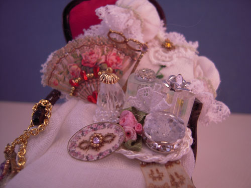 Loretta Kasza Filled Lady's Chair 1:12 Scale Loretta Kasza Filled Lady's Chair 1:12 Scale