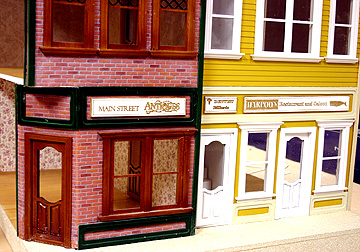 7002 1" scale main street close up 7002 1" scale main street close up