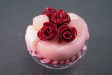 mm487 1" chocolate and cream rose cake