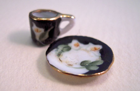 Ni Glo Art Deco Black Calla Lily Porcelain Decorative Cup and Saucer 1:24 Scale Ni Glo Art Deco Black Calla Lily Porcelain Decorative Cup and Saucer 1:24 Scale