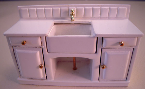 Sink Mountain Miniatures White Three Piece Kitchen Set 1:24 scale Sink Mountain Miniatures White Three Piece Kitchen Set 1:24 scale
