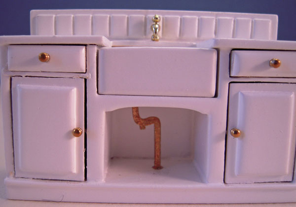 Sink Pipe Mountain Miniatures White Three Piece Kitchen Set 1:24 scale Sink Pipe Mountain Miniatures White Three Piece Kitchen Set 1:24 scale