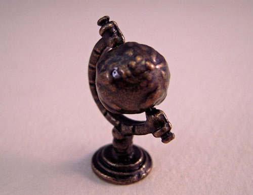 1:24 scale miniature World Globe 1:24 scale miniature World Globe