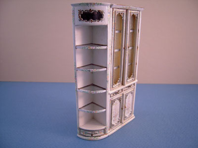 Bespaq 1/2" scale miniature Emporium End Corner Shelf