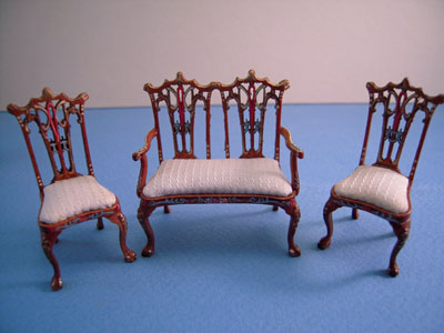 Bespaq 1/2" scale miniature hand painted walnut Washington Set