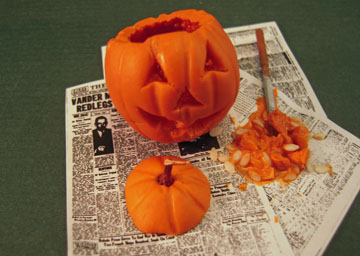 s-3 1" carving a jack o'lantern s-3 1" carving a jack o'lantern
