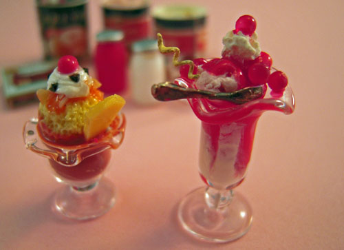 ESTATE SALE Nine Piece Ice Cream Set 1:12 scale ESTATE SALE Nine Piece Ice Cream Set 1:12 scale