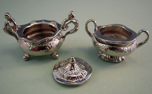 Estate Sale Silver Serving Set 1:12 Scale Estate Sale Silver Serving Set 1:12 Scale