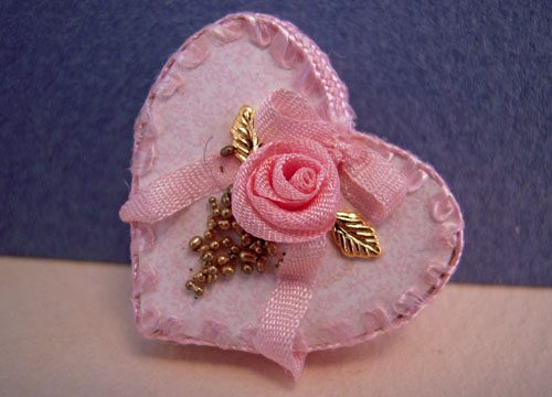 ESTATE SALE Hand Crafted Valentine's Candy Box 1:12 Scale ESTATE SALE Hand Crafted Valentine's Candy Box 1:12 Scale