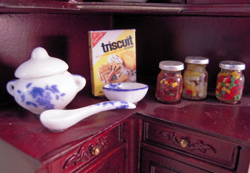 Estate Sale Bespaq Mahogany Filled Provencial Corner Kitchen Cabinet 1:12 Scale Estate Sale Bespaq Mahogany Filled Provencial Corner Kitchen Cabinet 1:12 Scale