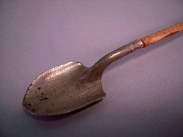 stt509 sir thomas thumb 1" scale short round garden shovel stt509 sir thomas thumb 1" scale short round garden shovel