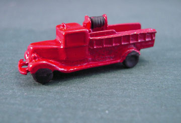 Island Crafts Metal Toy Little Red Fire Engine 1:12 scale