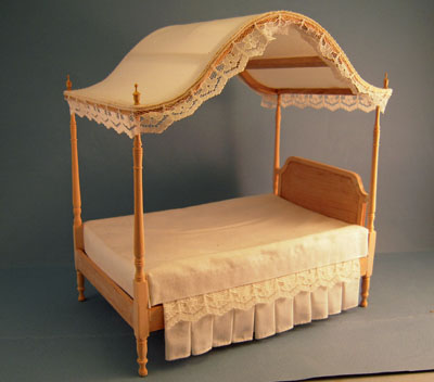 Bespaq Unfinished Canopy Bed 1:12 scale