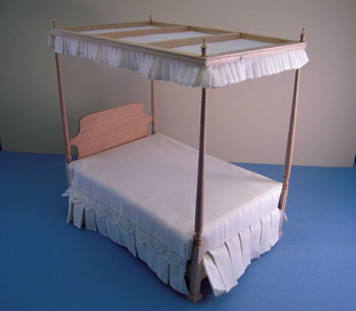 Bespaq Unfinished Duncun Phyfe Canopy Bed 1:12 scale