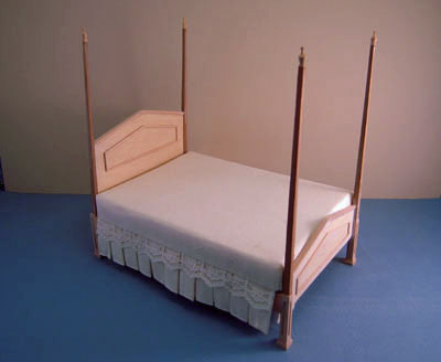 Bespaq Unfinished Four Poster Bed 1:12 scale
