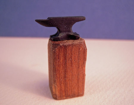 Sir Thomas Thumb Miniature Blacksmith's Anvil On A Base 1:24 scale 