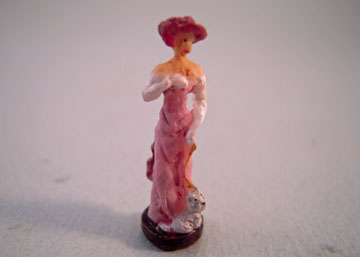 Falcon High Fashion Lady In Pink Statue 1:12 scale