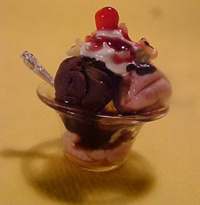 Chocolate Banana Sundae 1:12 scale