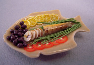 Bright deLights Sliced Fish And Garnish On A Fish Plate 1:12 scale