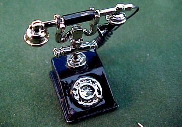 Townsquare Classic Black Telephone 1:12 scale