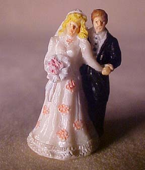 J Kendall Wedding Couple Statue 1:12 scale