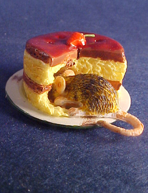 Cheese Cake Tipsy Critter 1:12 scale