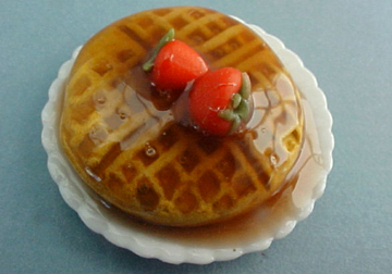 Waffle With Strawberries And Syrup 1:12 scale