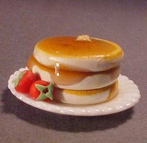 Pancakes With Strawberries And Syrup 1:12 scale