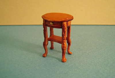 Bespaq Miniature Haverson Adam Walnut End Table 1:24 scale