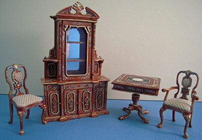 Bespaq Hand Painted Four Piece Carrington Curio Set 1:24 scale