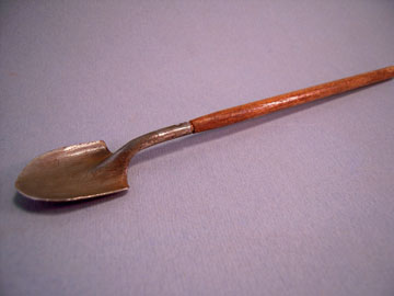 Sir Thomas Thumb Miniature Round Shovel 1 12 scale