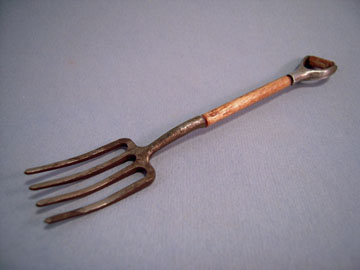 Sir Thomas Thumb Miniature Pitch Fork 1:12 scale