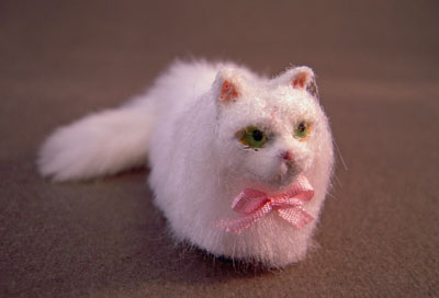 Sandy White Persian Cat 1:12 scale